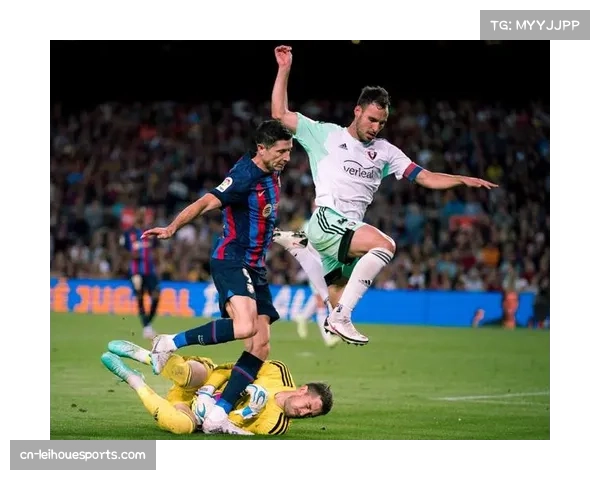 奥萨苏纳布迪米尔5次射门4次拼抢展现中锋支点作用